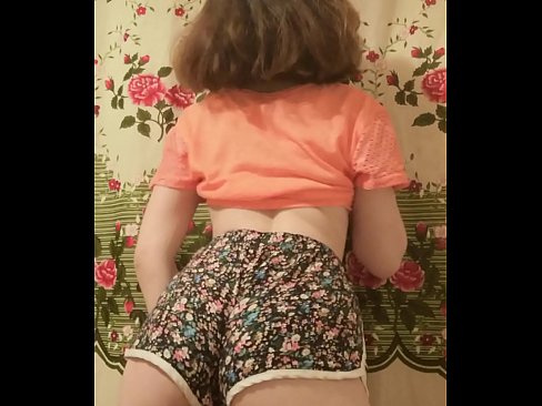 ❤️ Seksīga jauna skaistule izģērbjas no šortiem kamerā ❤ Anāls porno pie porno lv.villagesexvideos.ru ❤