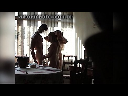 ❤️ Sekss draugi uzaicina milzu vīrieti un sekss trijatā ar viņu ❤ Anāls porno pie porno lv.villagesexvideos.ru ❤